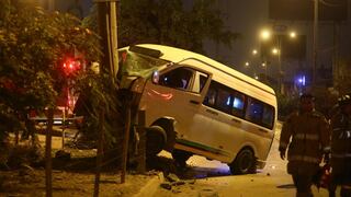 Ate: Choque de combi contra poste de alta tensión deja diez heridos en la Carretera Central | VIDEO