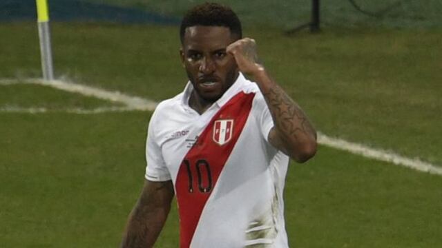 Jefferson Farfán cumple 36 años: los saludos de la selección y los clubes por los que jugó