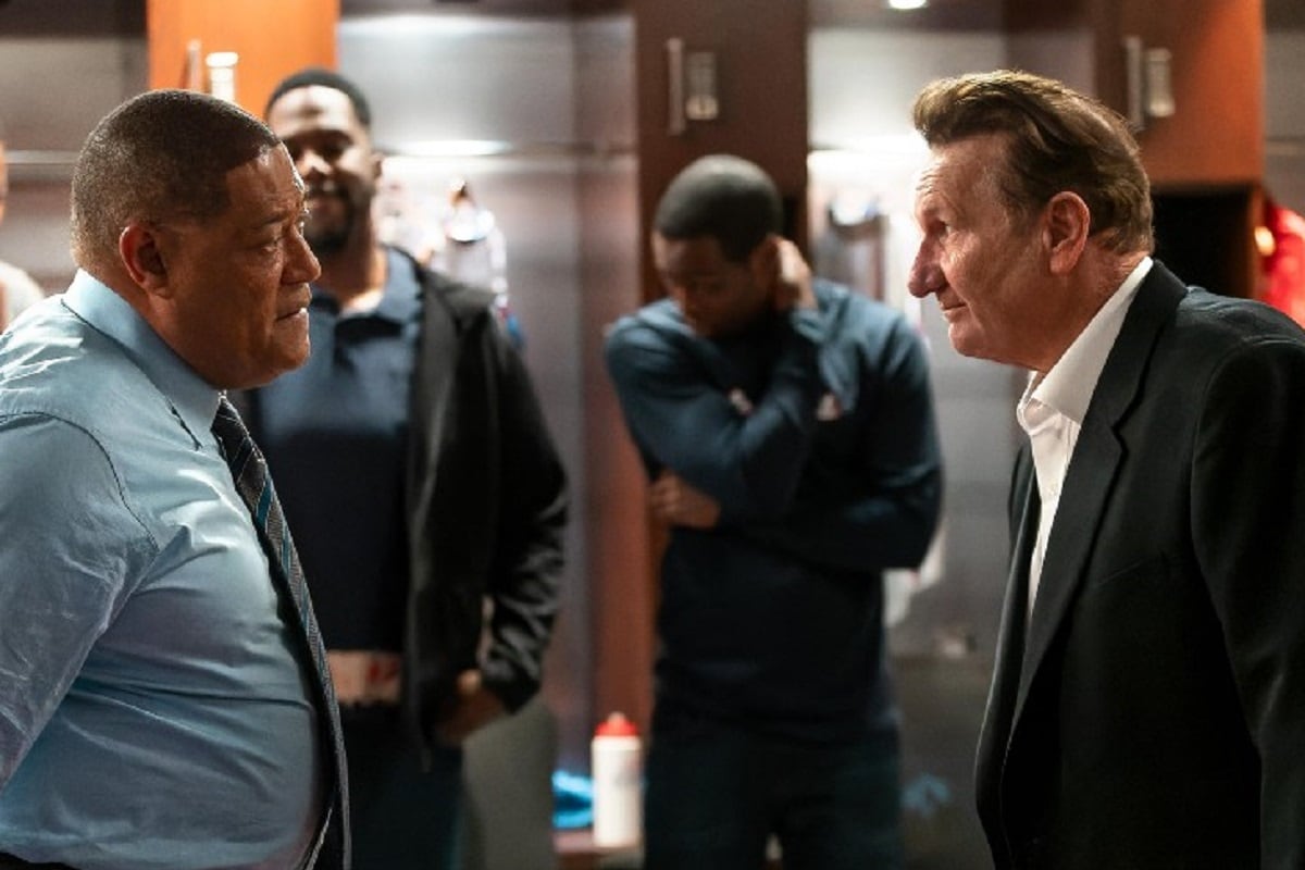 El entrenador Doc Rivers (Laurence Fishburne) discute con Donald Sterling (Ed O'Neill) en el drama deportivo "Clipped" (Foto: FX)