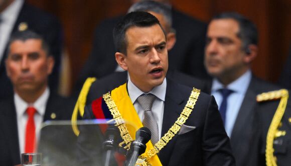 El nuevo presidente de Ecuador, Daniel Noboa, pronuncia su primer discurso durante su toma de posesión en la Asamblea Nacional en Quito el 23 de noviembre de 2023. (Foto de Rodrigo BUENDÍA / AFP).