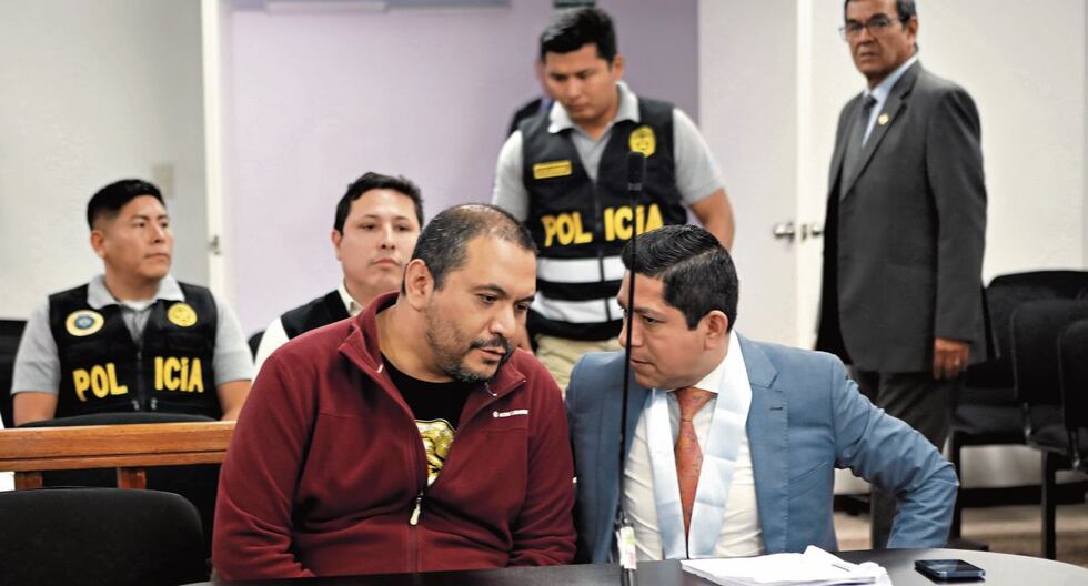 Jaime Villanueva pasó ayer por el control de identidad ante un juez. Su detención preliminar vencerá el 7 de diciembre. (Foto: Poder Judicial)