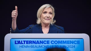 Francia entra en una semana decisiva con la extrema derecha “a las puertas del poder”