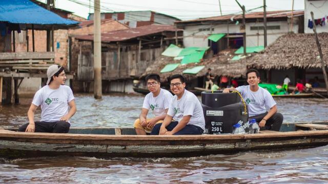 Estudiantes crean tacho flotante para contrarrestar contaminación en los ríos