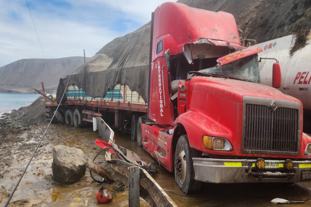 El sur del país desconectado por aire y tierra: miles de personas varadas en Arequipa y Tacna por derrumbes, fuertes lluvias y mal tiempo