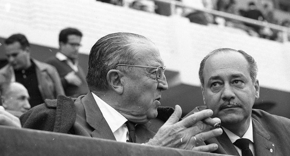 El 22 de agosto de 1965, el presidente del Real Madrid, Santiago Bernabéu, estuvo en el palco del Estadio Nacional de Lima para presenciar el encuentro entre su equipo y un combinado de la Asociación Peruana de Futbol (APF). (Foto: GEC Archivo Histórico)