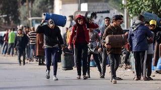 Egipto dice que 134 palestinos regresaron a Gaza en el primer día de la tregua