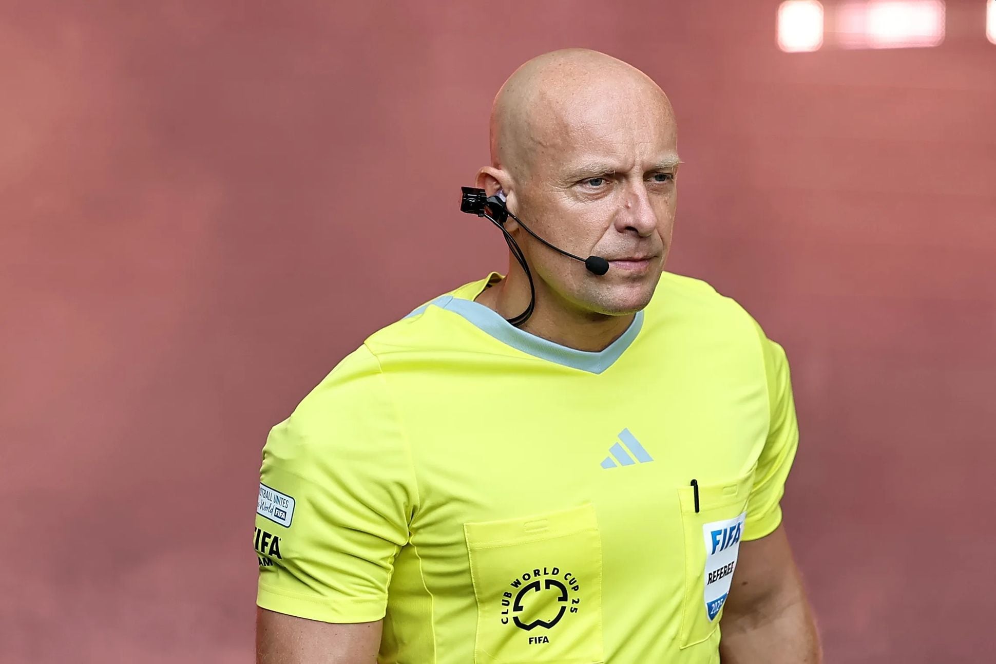 La cámara de los árbitros es está integrada al sistema de comunicación. (Foto: FIFA)