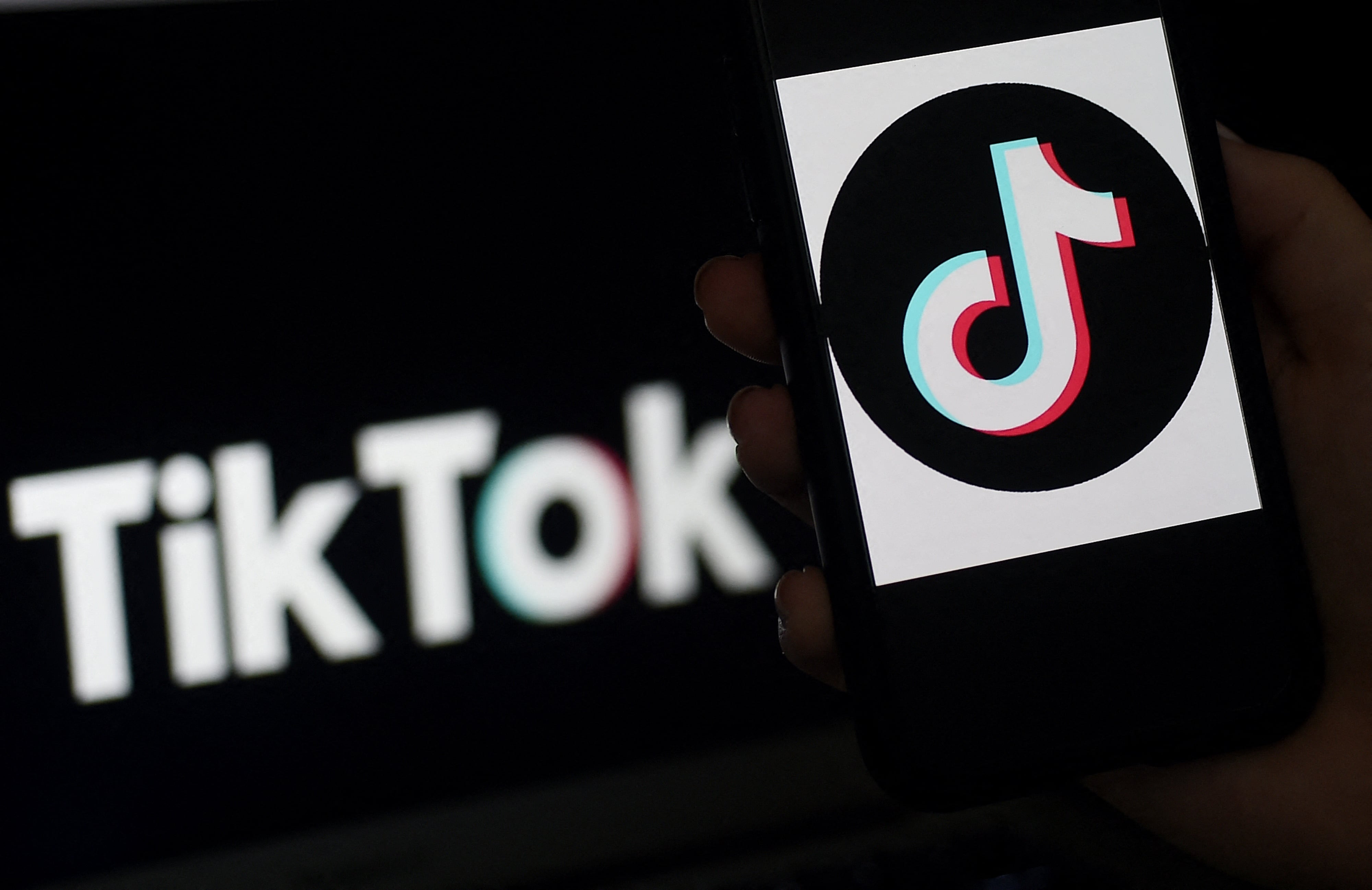 En esta ilustración fotográfica, el logotipo de la aplicación de redes sociales, TikTok. (Foto de Olivier DOULIERY / AFP)