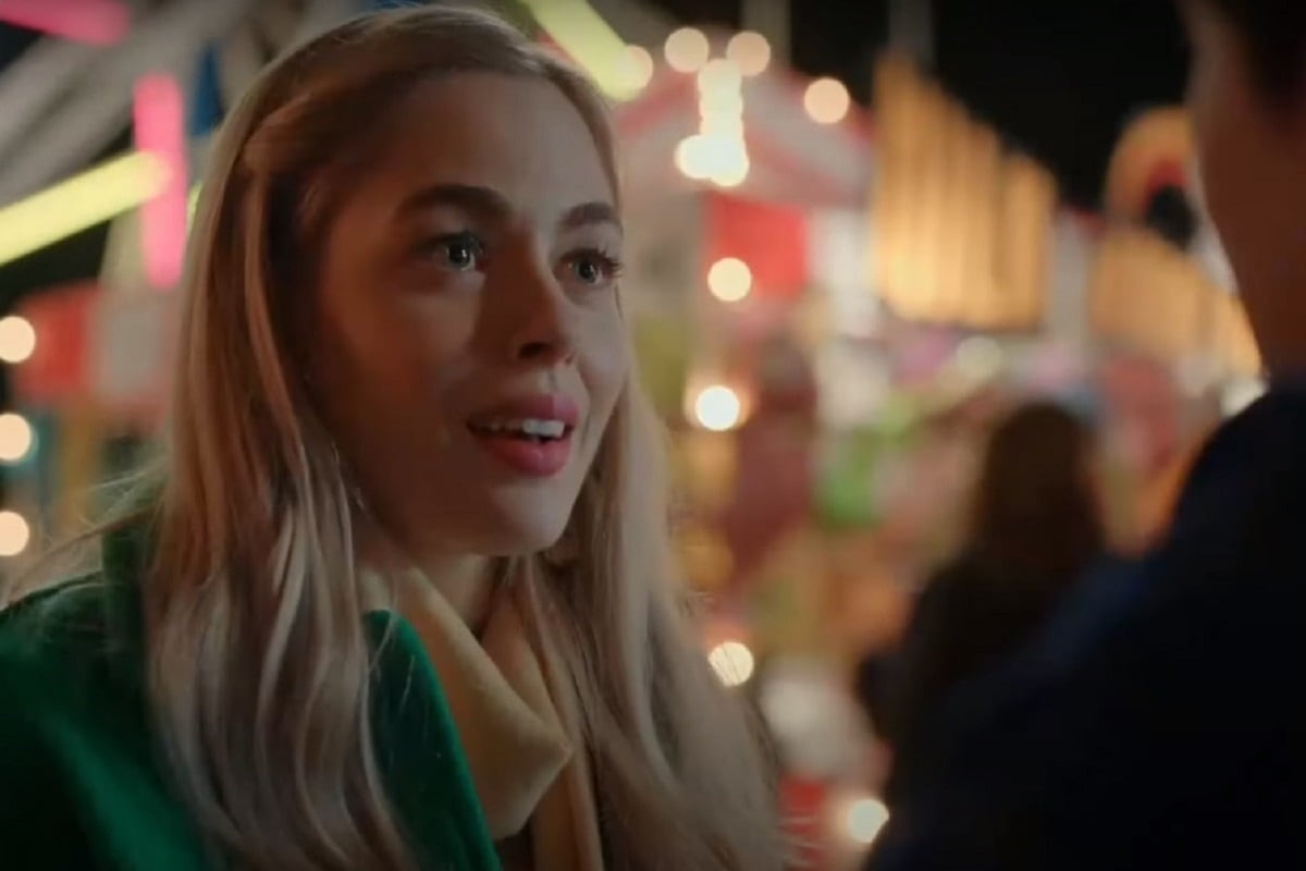 Lizzie (Sarah Dugdale) no sabe como contarle a su madre sobre su embarazo en la segunda parte de la temporada 5 de "Virgin River" (Foto: Netflix)