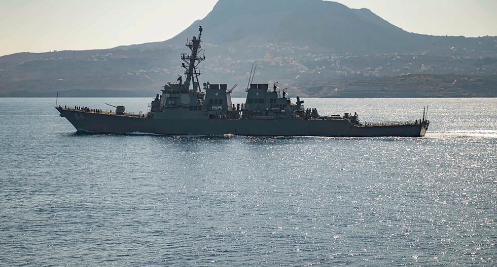 El destructor de misiles guiados U.S.S Carney a principios de este mes en Grecia. (Foto: AP)