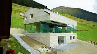 Entre montañas: Mira esta moderna casa en los Alpes suizos