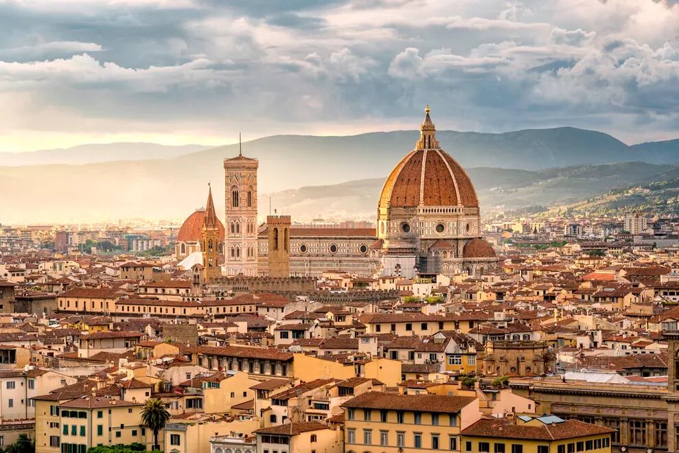 Su capital, Florencia, alberga algunas de las obras de arte y arquitectura renacentistas más reconocibles.