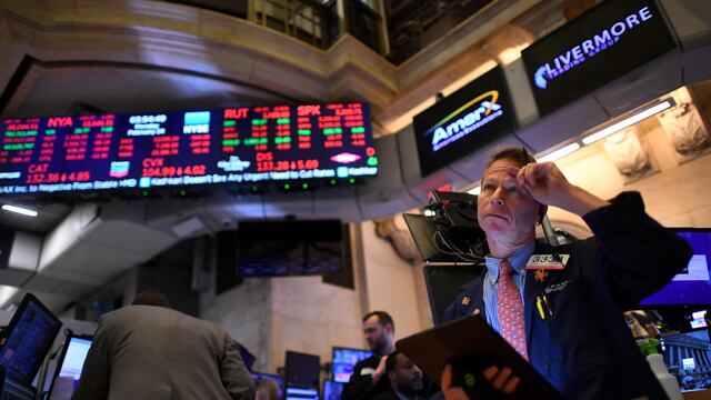 Wall Street abre en rojo con la vista puesta en la próxima reunión de la Reserva Federal