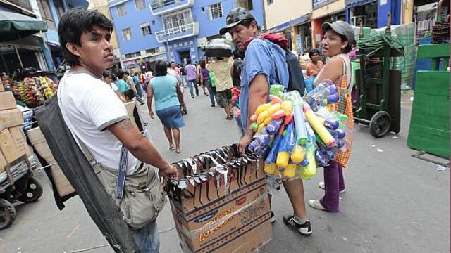 Cada vez hay más ambulantes ilegales en el Cercado de Lima