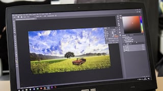 Photoshop incorpora IA para eliminar automáticamente objetos y restaurar fotos antiguas