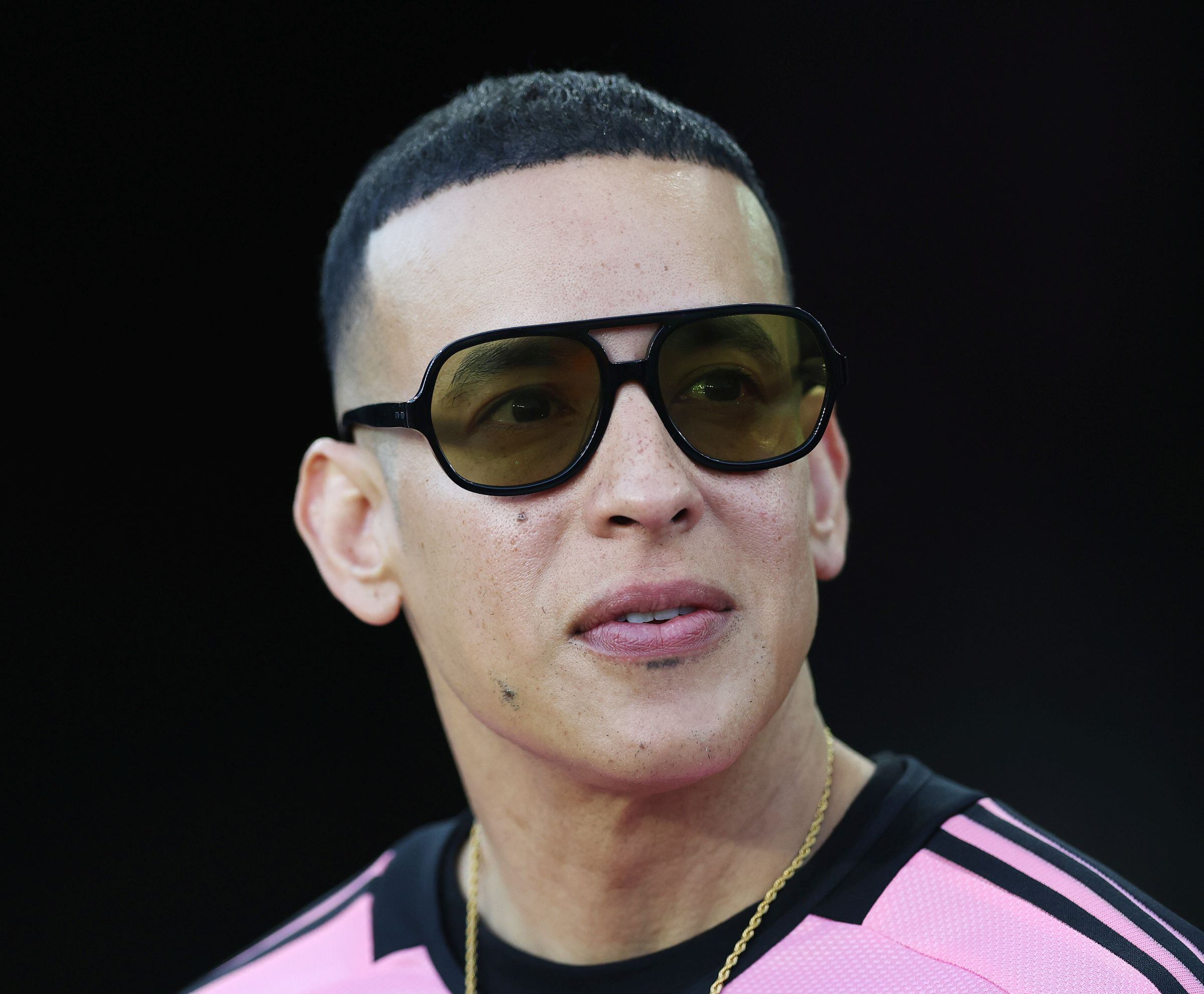 Daddy Yankee presentó una nueva demanda contra su exposa, Mireddys González. Él exige 250 millones de dólares. (Foto: Megan Briggs / Getty Images)