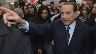 Berlusconi afirma que Monti no es su rival y critica su credibilidad