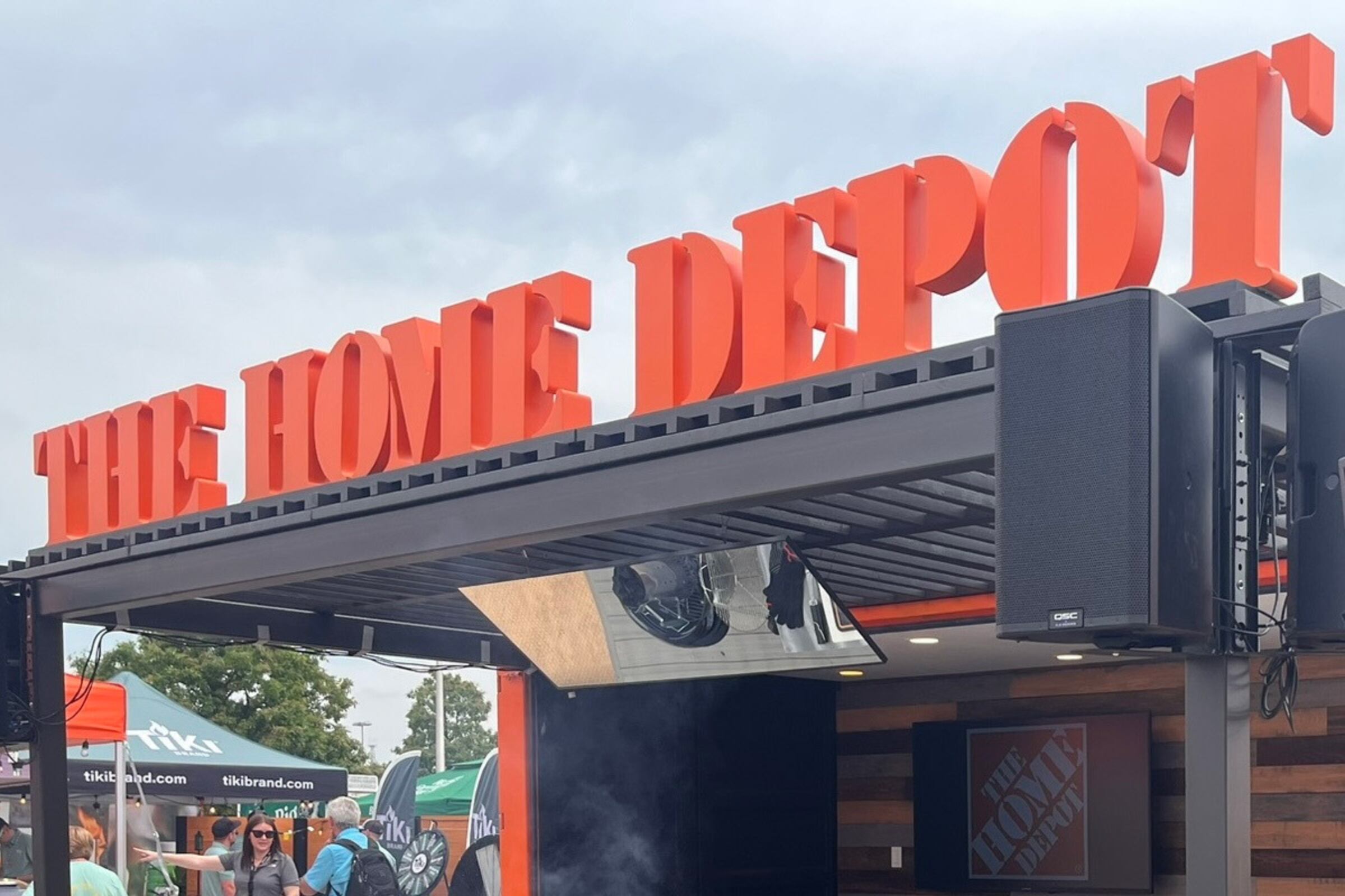 Home Depot es conocida por ofrecer artículos relacionados con la renovación del hogar como herramientas, decoraciones y más (Foto: Home Depot / Facebook)