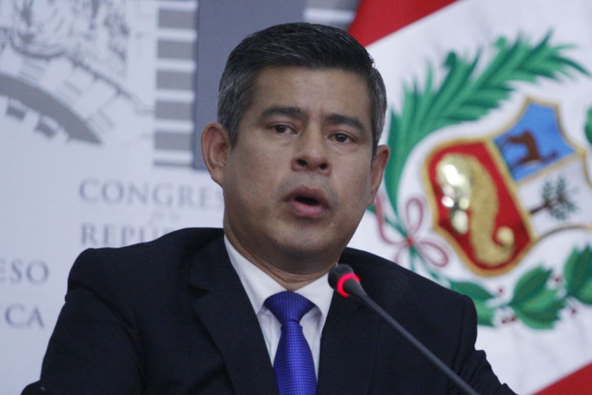 Keiko Fujimori presenta a Luis Galarreta como próximo presidente de Consejo de Ministros