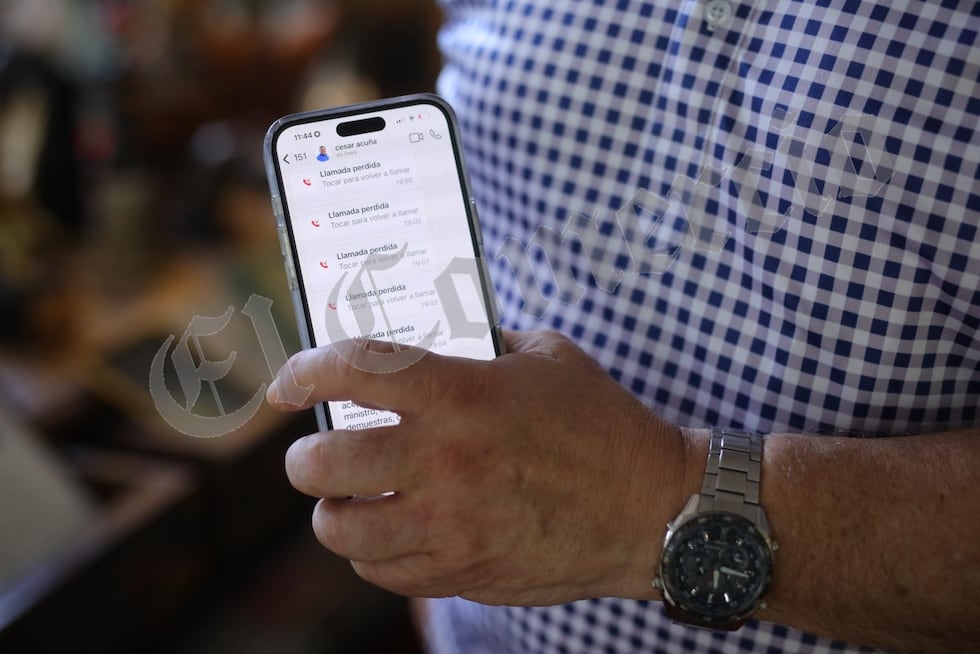 En menos de cuatro minutos, César Acuña llamó en cinco oportunidad a De Soto. El candidato de APP había dicho que solo le timbró dos veces. (Foto: Antonio Melgarejo/ El Comercio)