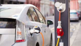 Lento pero constante: ¿por qué las ventas de autos eléctricos en Perú no despegan?