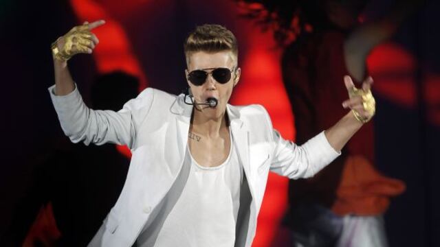 Justin Bieber en problemas: policía encontró droga en su autobús