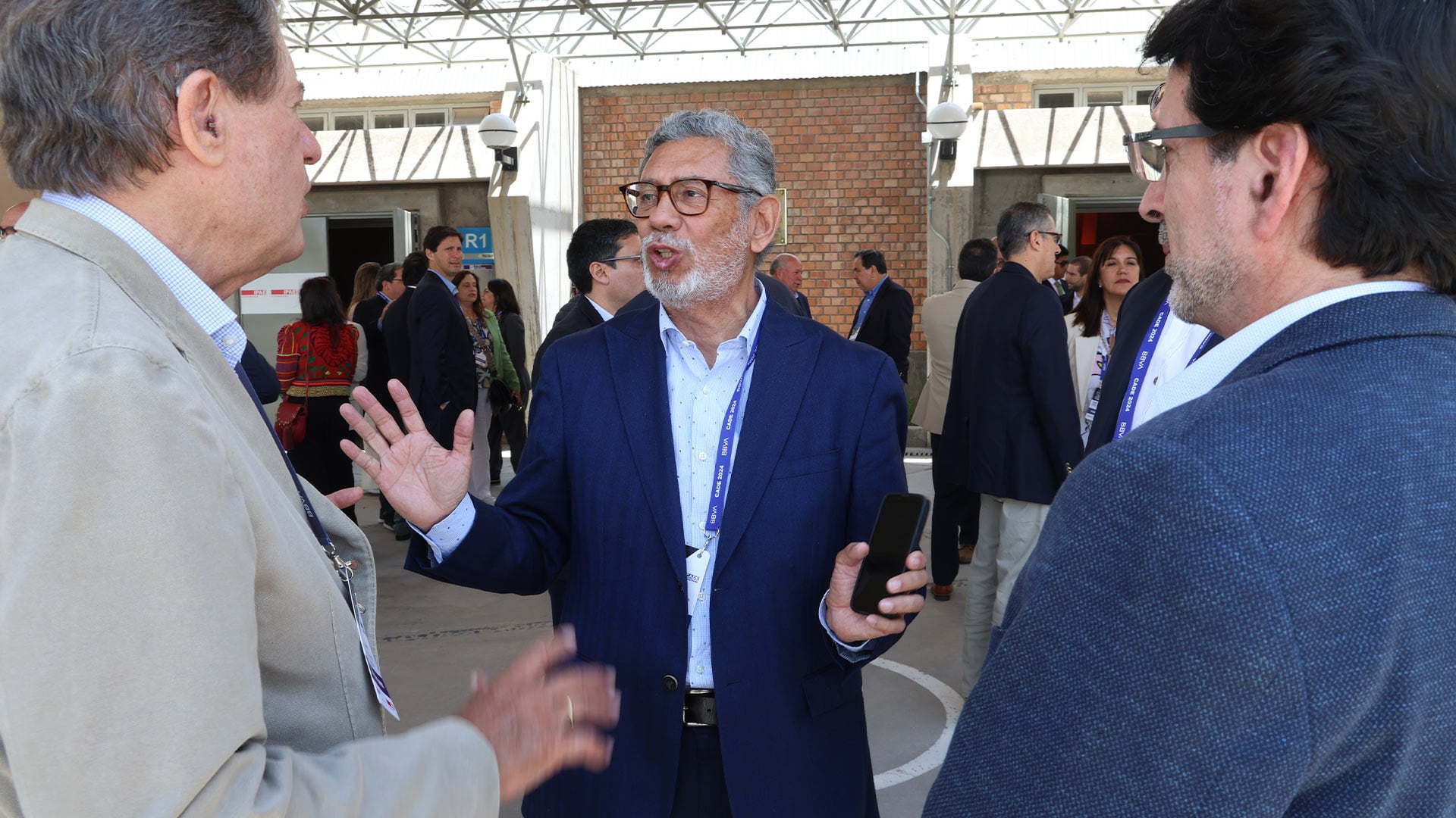 Jaime de Althaus, analista político; José Naranjo, presidente del Consejo Nacional de Senati, y Jorge Zapata, presidente de Capeco, en CADE Ejecutivos 2024.