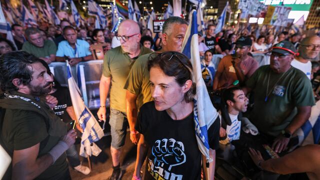 Decenas de miles de israelíes mantienen su pulso en las calles al gobierno de Netanyahu