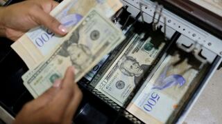 Venezuela: ¿De dónde salen los dólares que circulan en el país?