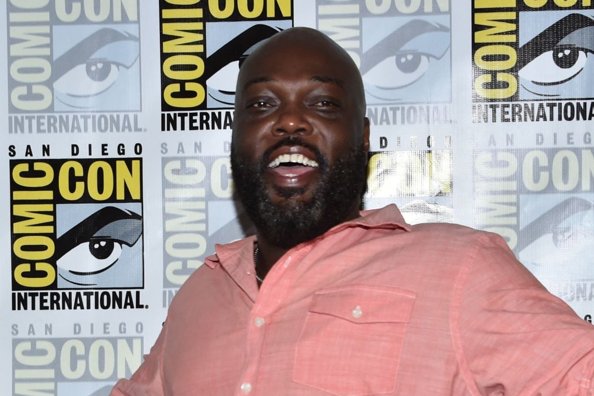 Peter Macon posa en la fila de fotografías de "The Orville: New Horizons" durante la Comic-Con International en San Diego, California, el 23 de julio de 2022 (Foto: Chris Delmas / AFP)