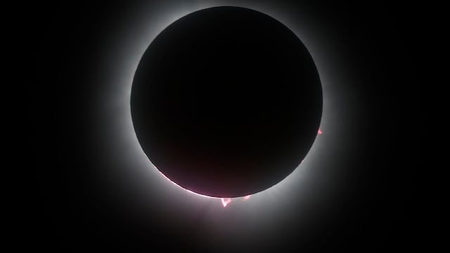 Revive el momento exacto del eclipse solar total en México, Estados Unidos y Canadá | VIDEO