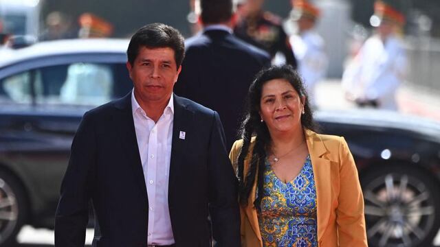 Gobierno otorga salvoconductos a exprimera dama y a sus hijos para que salgan del país tras recibir asilo de México