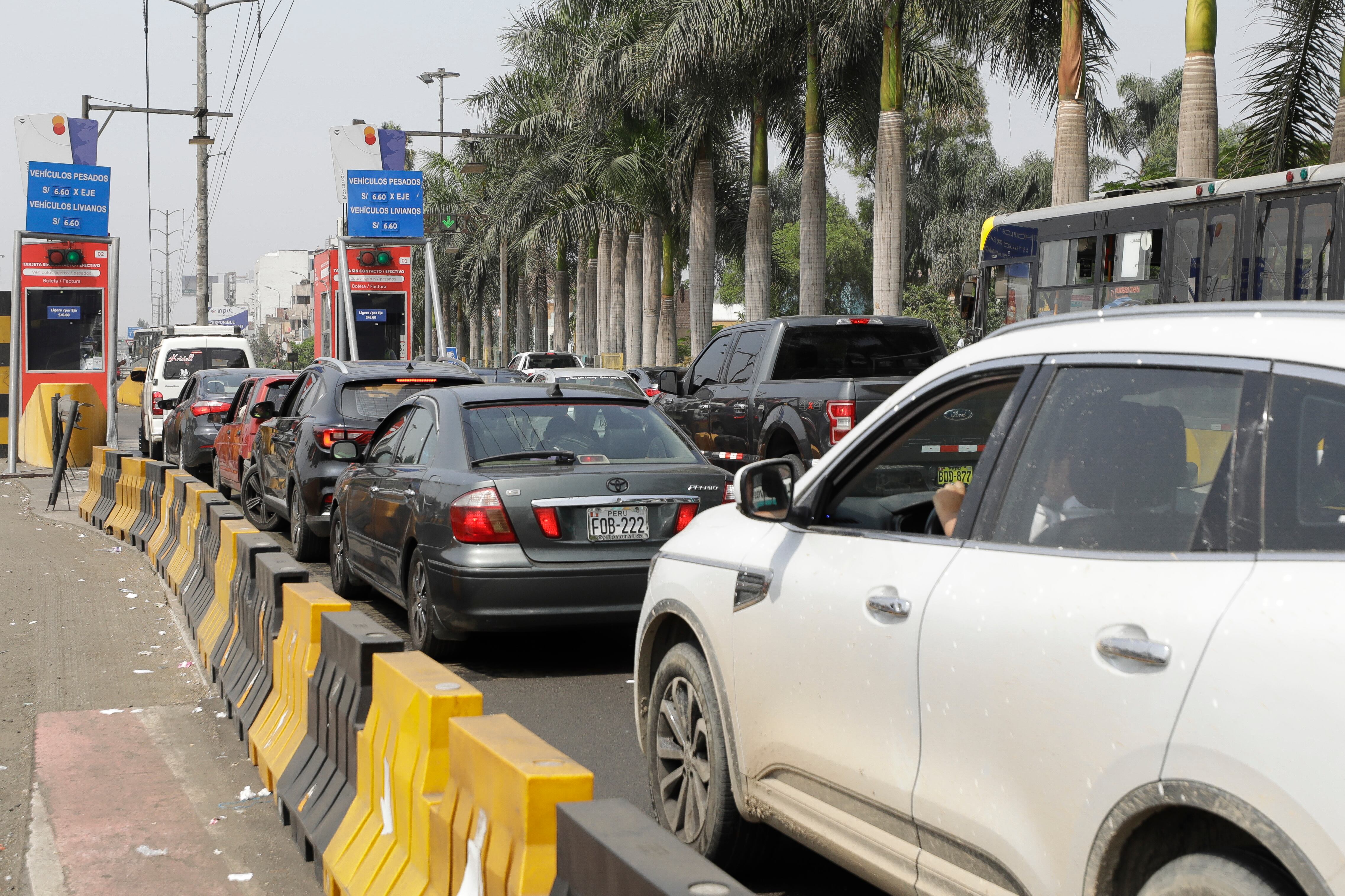 Fiscalía pide la suspensión del cobro de peajes de Línea Amarilla. (FOTO: GEC)