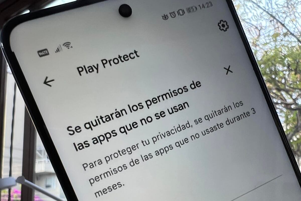 Este mensaje se muestra en tu celular con la finalidad de que sepas que algunas apps que no usas tienen acceso a tus datos. (Foto: MAG - Rommel Yupanqui)