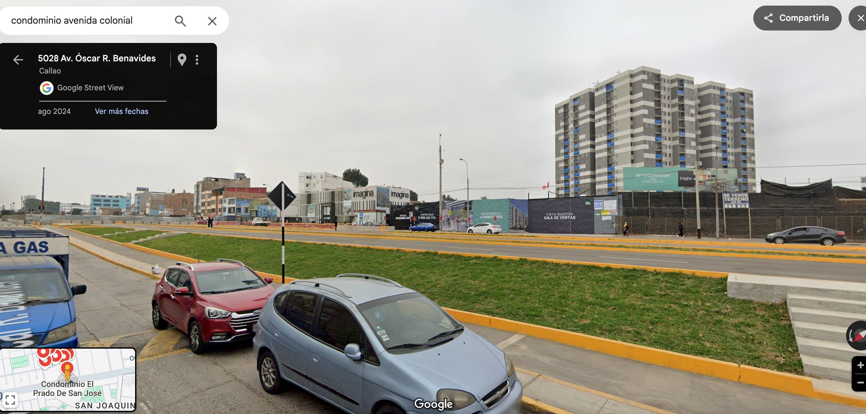 Vista general de la avenida Colonial, donde se ubica el Condominio El Prado de San José y al frente el proyecto Alto Bellavista de la inmobiliaria Imagina, aún en construcción. Foto: Google Maps