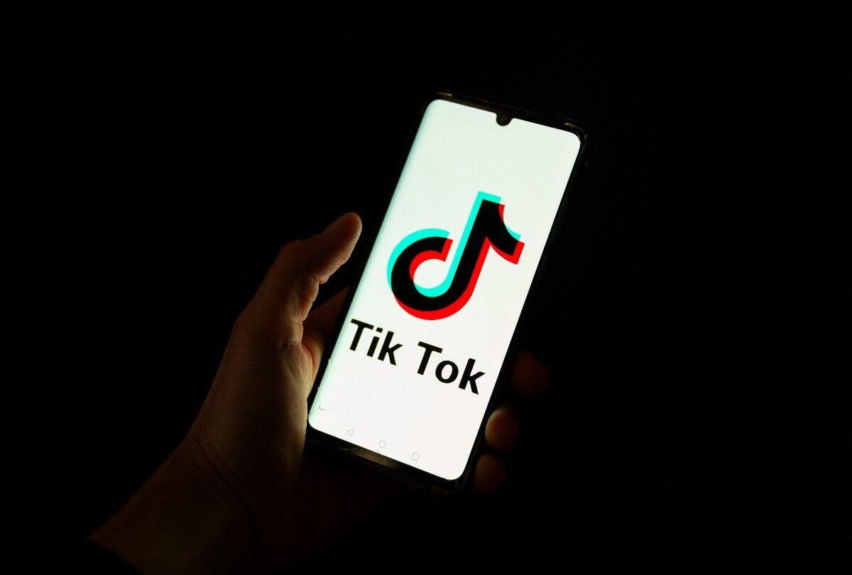 La prohibición de TikTok en Estados Unidos provoca la histeria de los influencers: "no puedo dormir, estoy muy asustada". (Foto referencial: Antonin Utz / AFP)