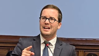 Alejandro Cavero renuncia al partido Avanza País pero permanece en la bancada parlamentaria