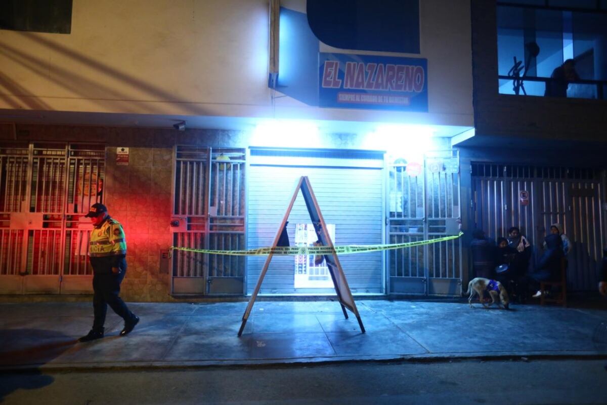 Asesinan a una mujer en el interior de una farmacia ubicada en Los Olivos. (Foto: César Grados/@photo.gec)