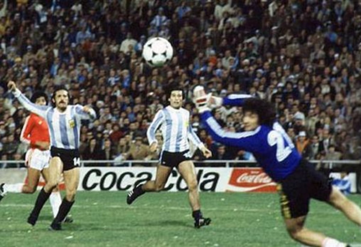 Ramón Quiroga estuvo en el ojo de la tormenta tras la derrota de 6-0 de Perú ante Argentina. (Foto: Agencias)