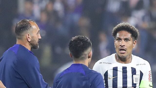 Paolo Guerrero fue uno de los que levantó la voz para reclamar por los arbitrajes. Foto: Jesús Saucedo / @photo.gec