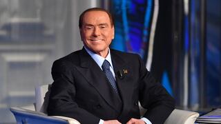 Berlusconi, recordado como un personaje “histórico” y “protagonista” por fieles y rivales