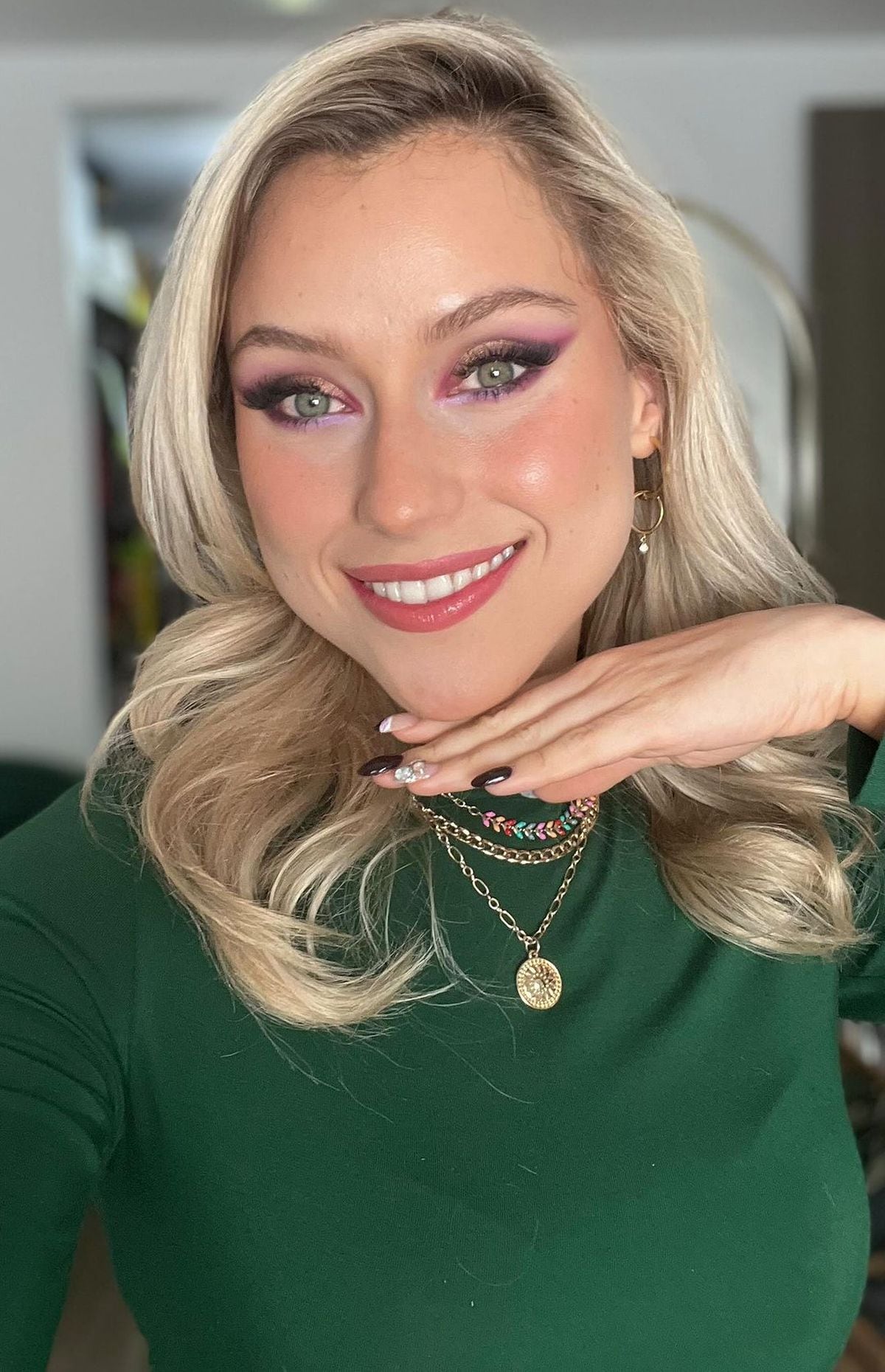 Sin duda, el color verde le queda perfecto a esta celebridad (Foto: Natalia Juárez / Instagram)