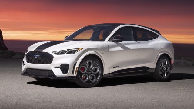 El Mustang eléctrico se reinventa: Ford lanza el Mach-E GT California Special con look exclusivo y llantas de 20″