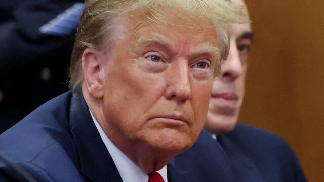 Donald Trump: el juez recusa a dos de los siete jurados del juicio y complica su inicio