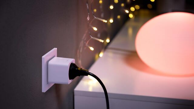 Enchufes inteligentes: ¿cómo trasnformar tus luces navideñas en sistemas ‘smart’?