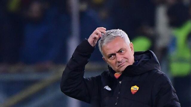 Mourinho a prensa en Italia: “Tu trabajo es mucho más fácil que el nuestro, por eso ganamos mucho más que tú”