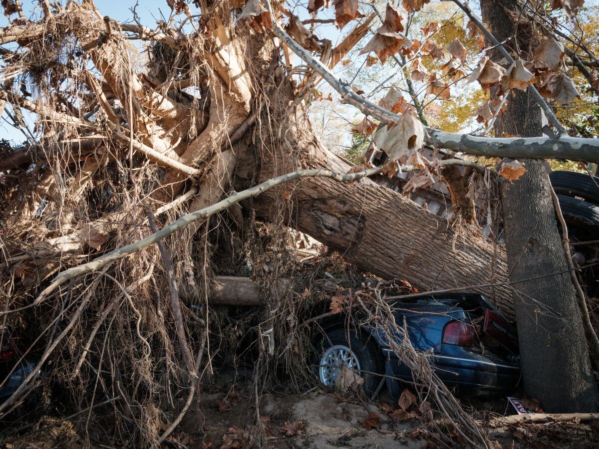 El paso del huracán Helen azotó la zona de Asheville, Carolina del Norte, en octubre de 2024 (Foto: Yasuyoshi Chiba / AFP)