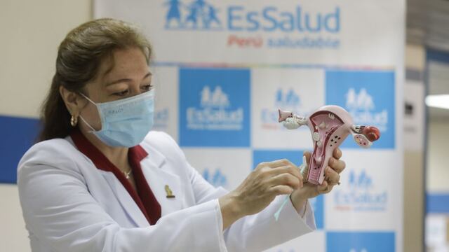 Essalud brindó más de 20 mil atenciones preventivas de cáncer de cuello uterino en Lima y Callao durante pandemia