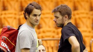 Federer regresa mañana a la Copa Davis y entrena con Wawrinka