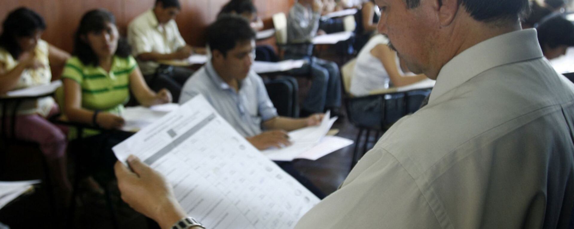 Congreso ratifica el reingreso de 14 mil docentes sin evaluar: todo detrás de la polémica votación